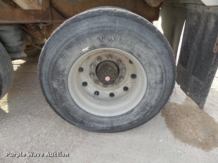 image for item L4119 1990 Fruehauf aluminum end dump pup trailer