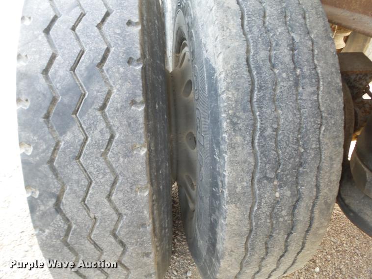 image for item L4119 1990 Fruehauf aluminum end dump pup trailer