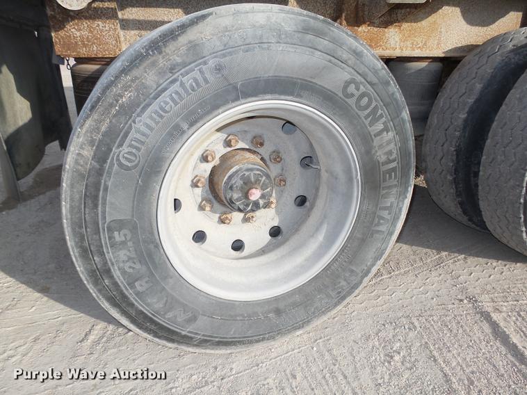 image for item L4119 1990 Fruehauf aluminum end dump pup trailer