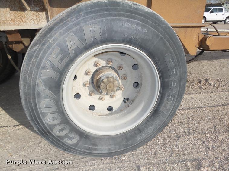 image for item L4119 1990 Fruehauf aluminum end dump pup trailer