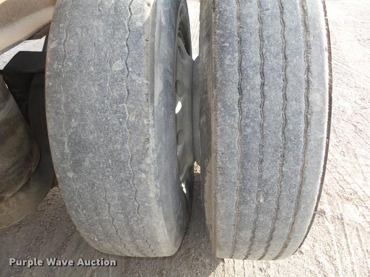 image for item L4119 1990 Fruehauf aluminum end dump pup trailer