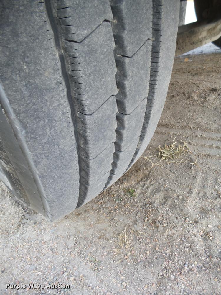 image for item L4120 1998 Mack CH613 dump truck