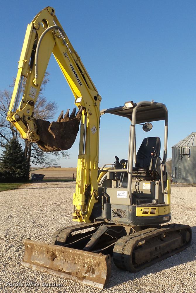 image for item L4121 2007 Yanmar VI035-5 mini excavator