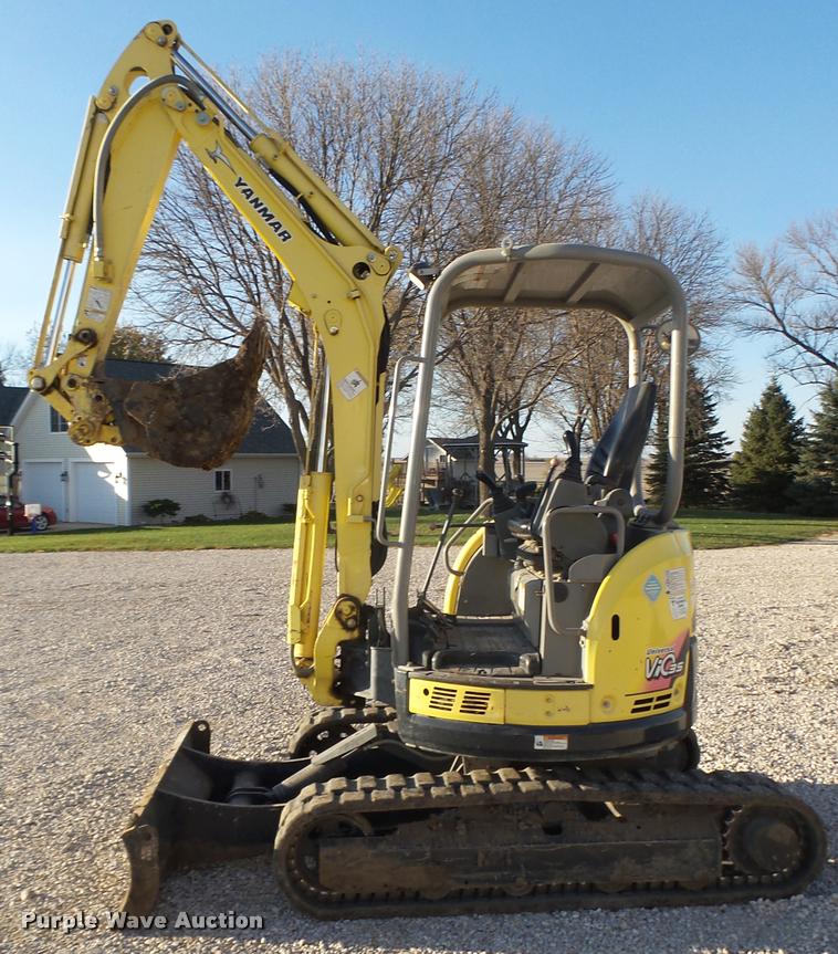 image for item L4121 2007 Yanmar VI035-5 mini excavator