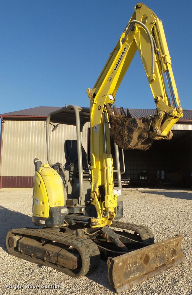 image for item L4121 2007 Yanmar VI035-5 mini excavator