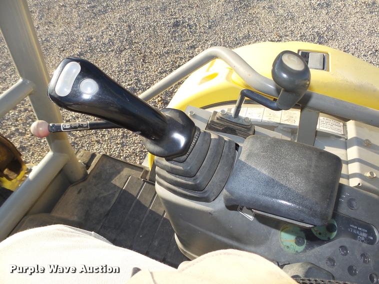 image for item L4121 2007 Yanmar VI035-5 mini excavator