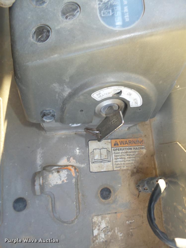 image for item L4121 2007 Yanmar VI035-5 mini excavator