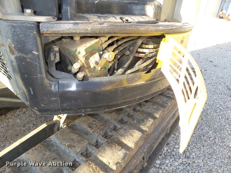 image for item L4121 2007 Yanmar VI035-5 mini excavator