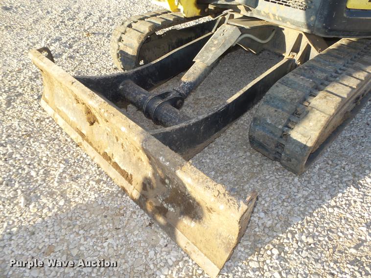 image for item L4121 2007 Yanmar VI035-5 mini excavator