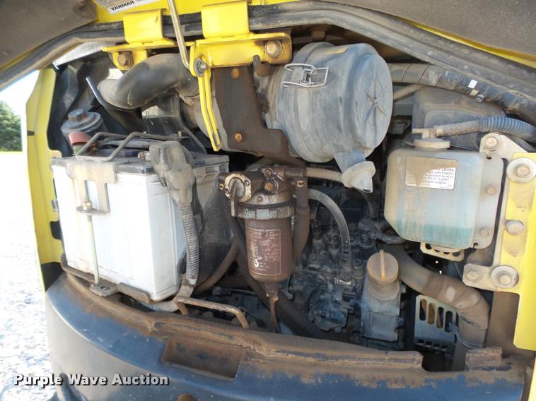 image for item L4121 2007 Yanmar VI035-5 mini excavator