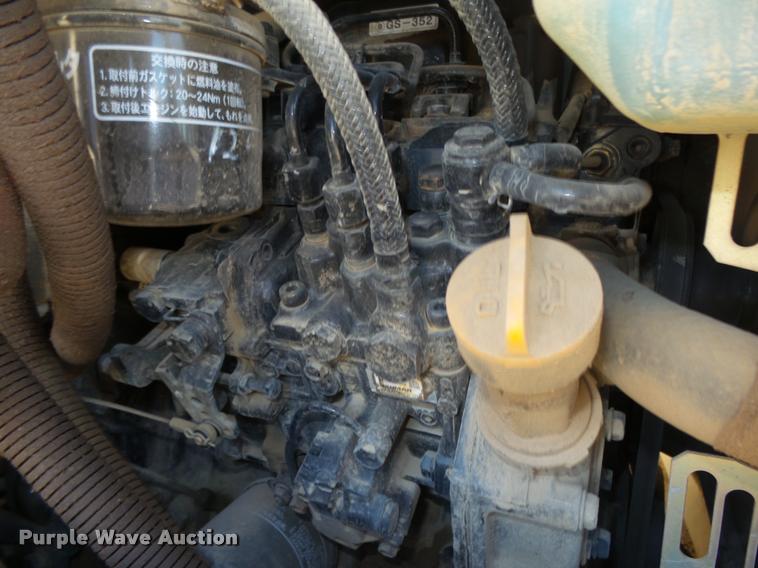 image for item L4121 2007 Yanmar VI035-5 mini excavator