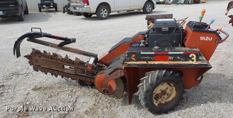 image for item L4377 2002 Ditch Witch 1820 trencher