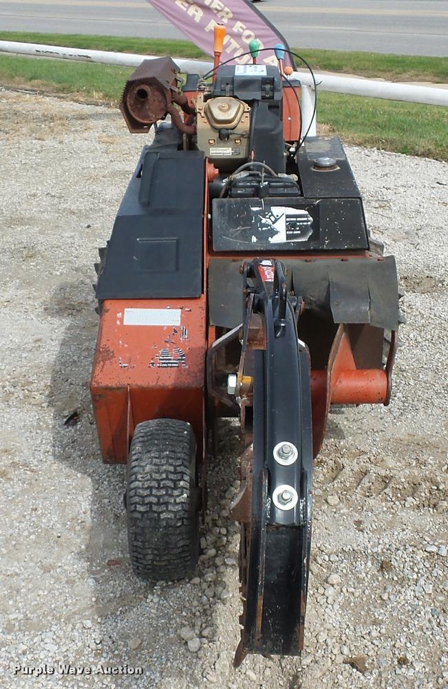 image for item L4377 2002 Ditch Witch 1820 trencher