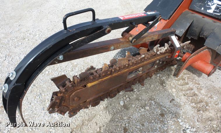 image for item L4377 2002 Ditch Witch 1820 trencher