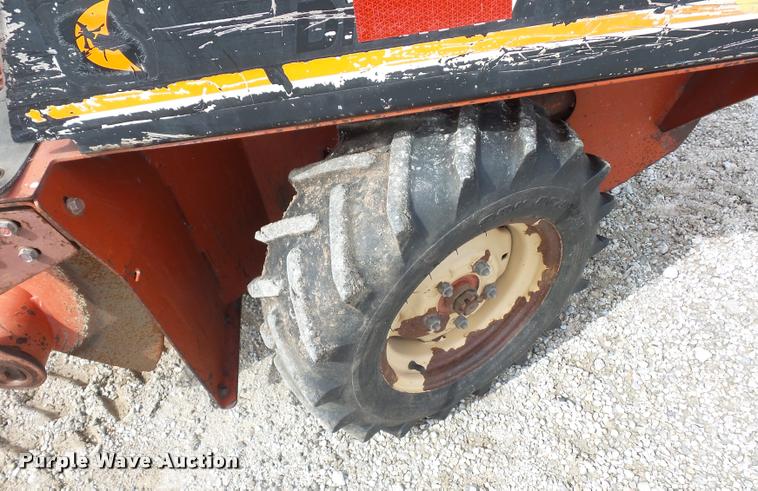 image for item L4377 2002 Ditch Witch 1820 trencher