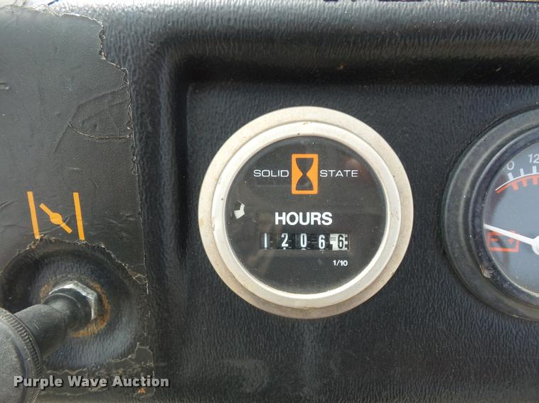 image for item L4377 2002 Ditch Witch 1820 trencher