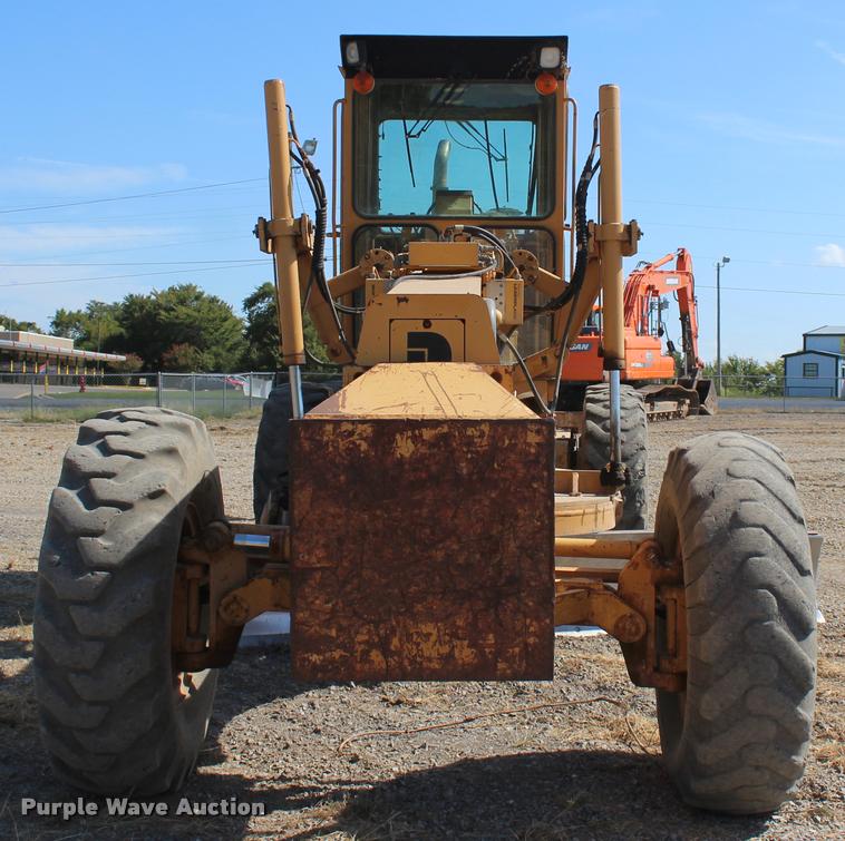 image for item L4784 Dresser 850 motor grader