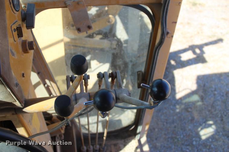 image for item L4784 Dresser 850 motor grader