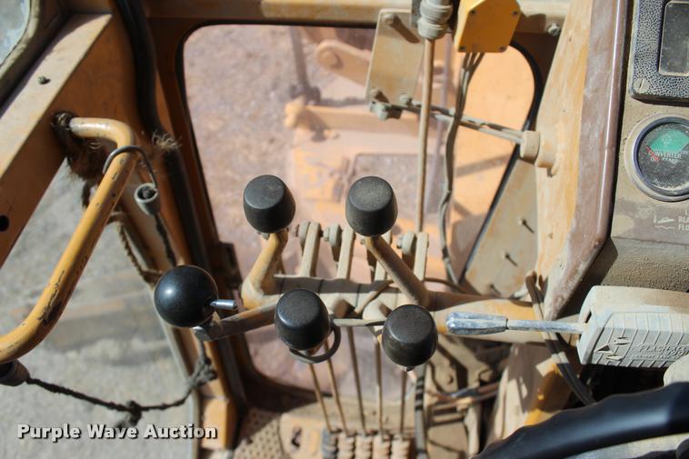 image for item L4784 Dresser 850 motor grader