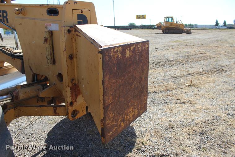 image for item L4784 Dresser 850 motor grader