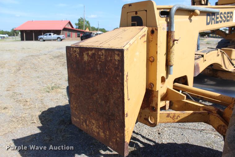image for item L4784 Dresser 850 motor grader