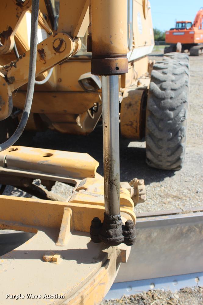 image for item L4784 Dresser 850 motor grader