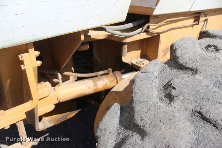 image for item L4784 Dresser 850 motor grader