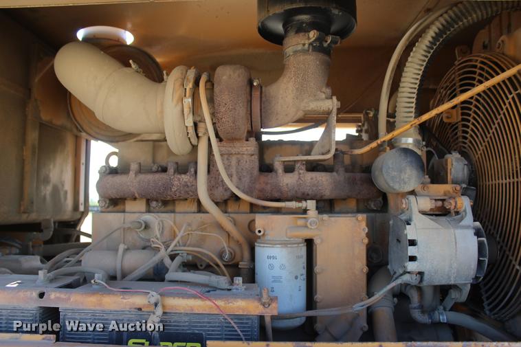 image for item L4784 Dresser 850 motor grader