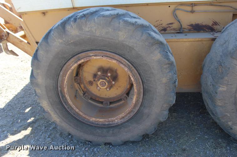 image for item L4784 Dresser 850 motor grader