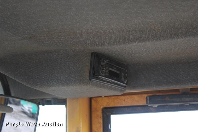 image for item L4852 2006 Volvo L70E wheel loader