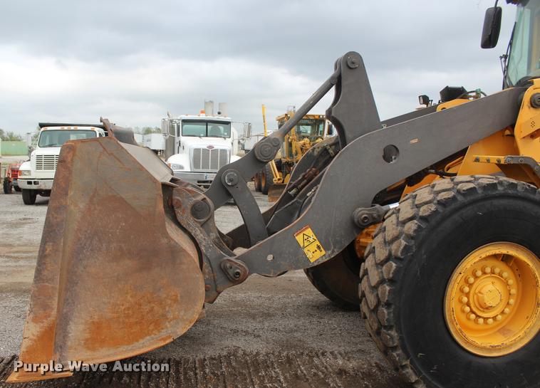 image for item L4852 2006 Volvo L70E wheel loader