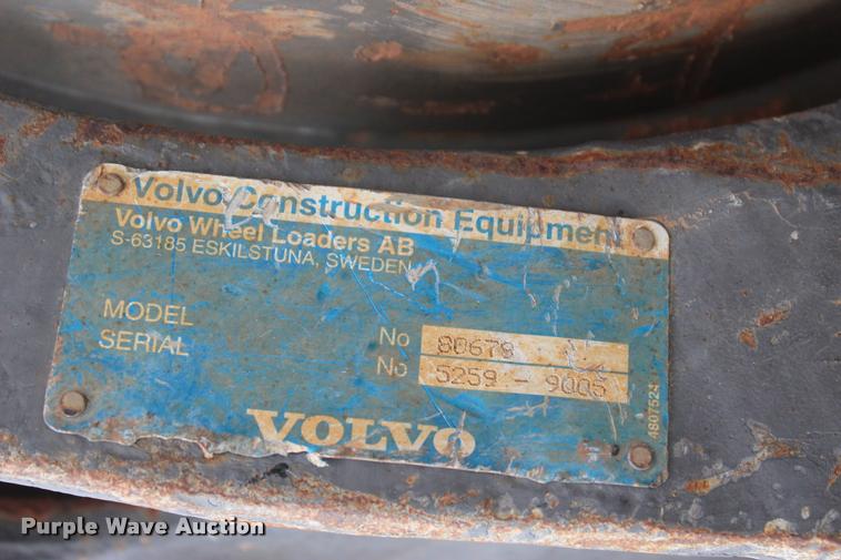 image for item L4852 2006 Volvo L70E wheel loader