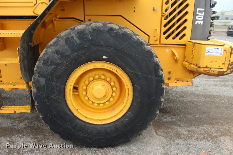 image for item L4852 2006 Volvo L70E wheel loader