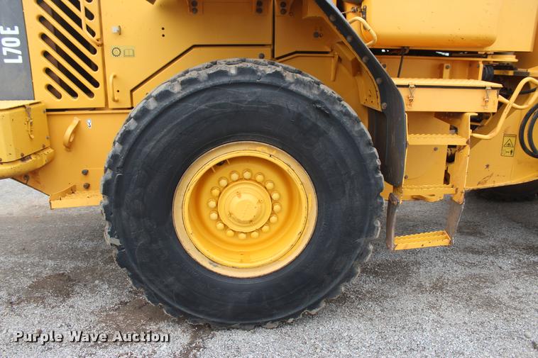 image for item L4852 2006 Volvo L70E wheel loader