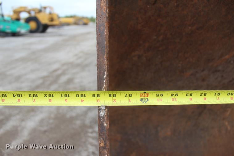 image for item L4852 2006 Volvo L70E wheel loader