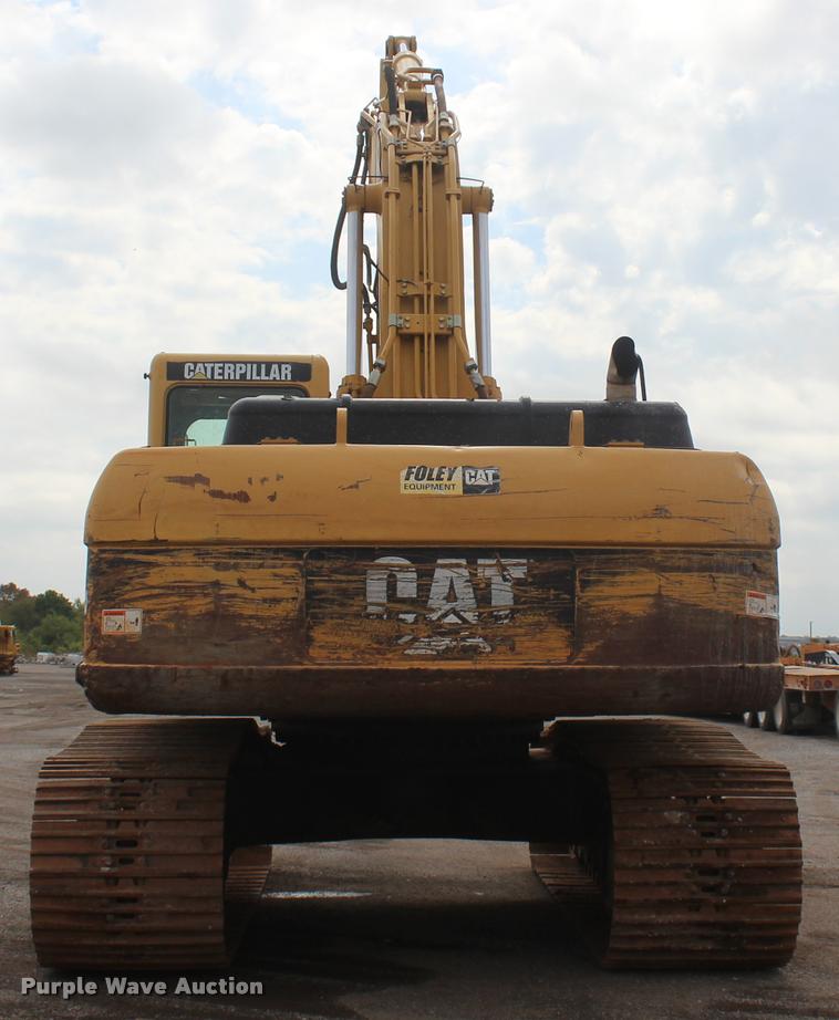 image for item L4854 2002 Caterpillar 330C L excavator