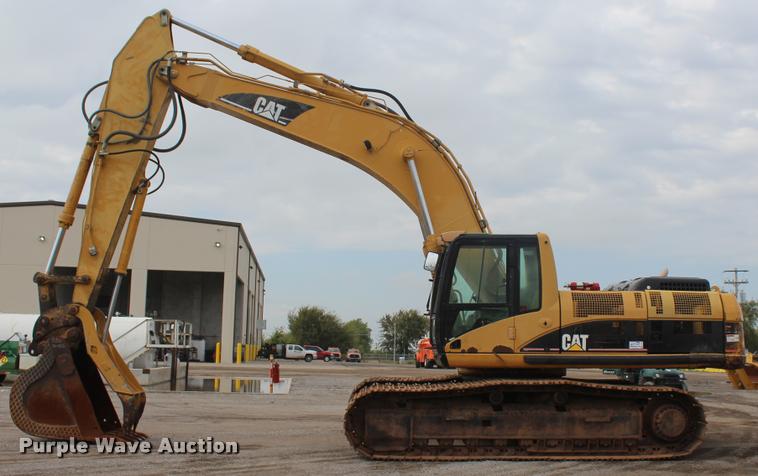 image for item L4854 2002 Caterpillar 330C L excavator