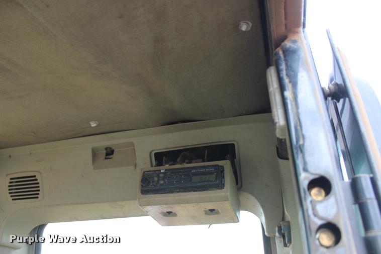 image for item L4854 2002 Caterpillar 330C L excavator