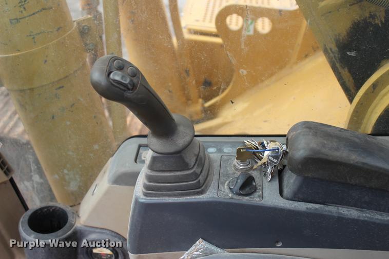 image for item L4854 2002 Caterpillar 330C L excavator