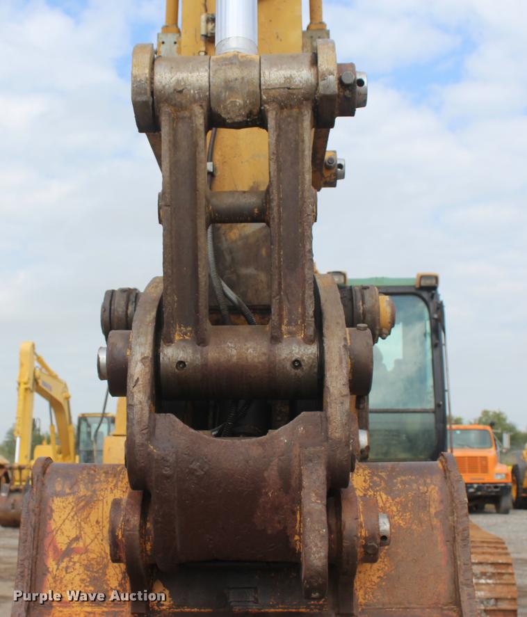 image for item L4854 2002 Caterpillar 330C L excavator