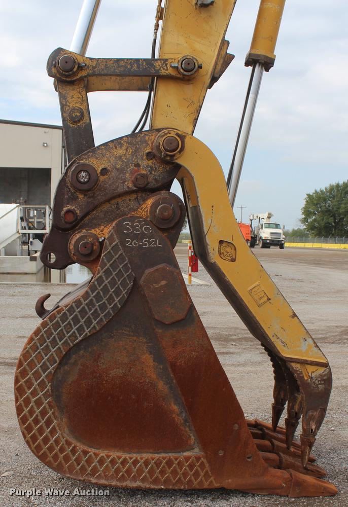 image for item L4854 2002 Caterpillar 330C L excavator