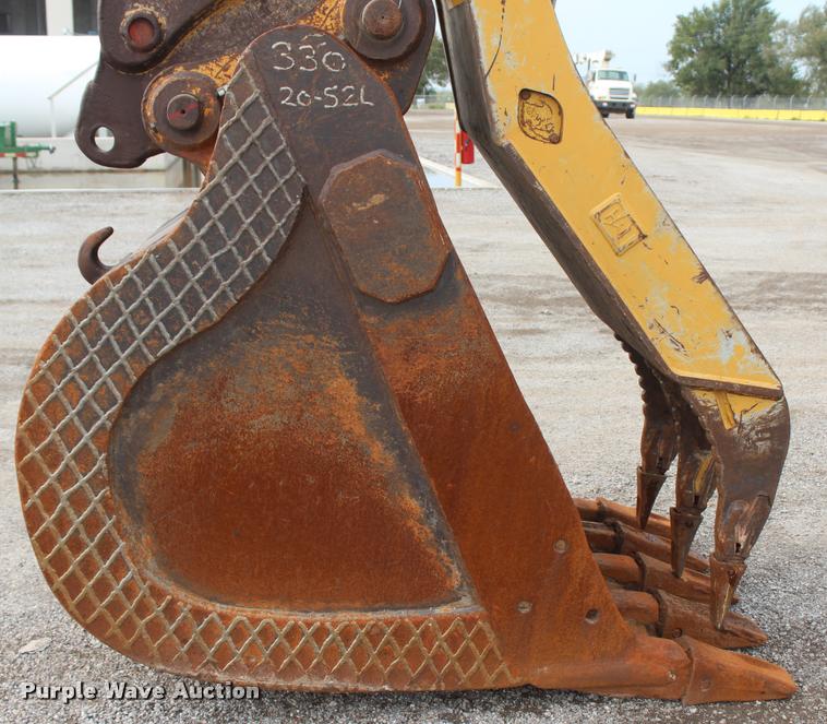 image for item L4854 2002 Caterpillar 330C L excavator