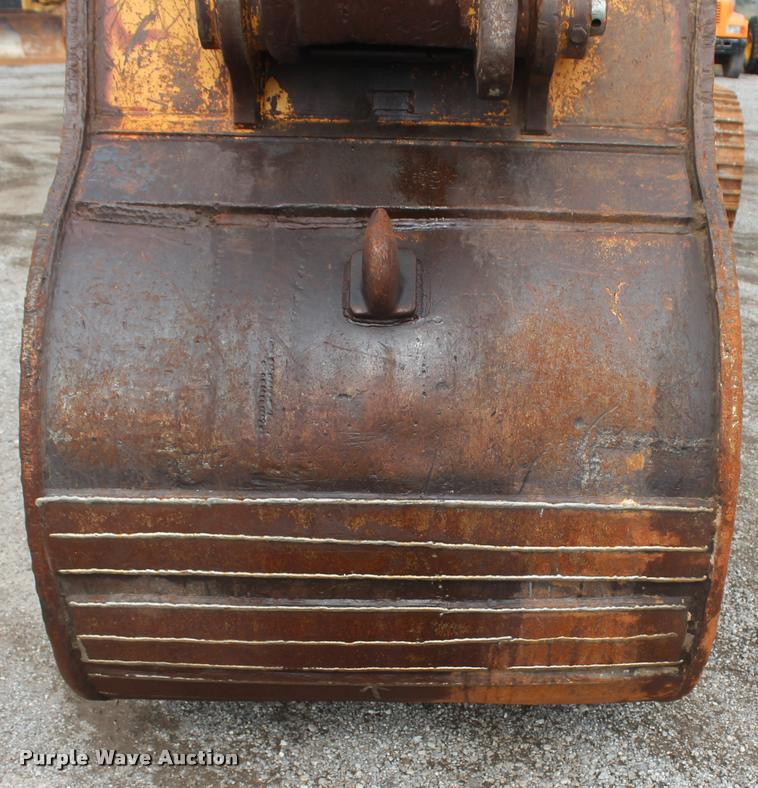 image for item L4854 2002 Caterpillar 330C L excavator
