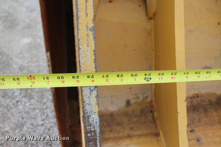 image for item L4854 2002 Caterpillar 330C L excavator