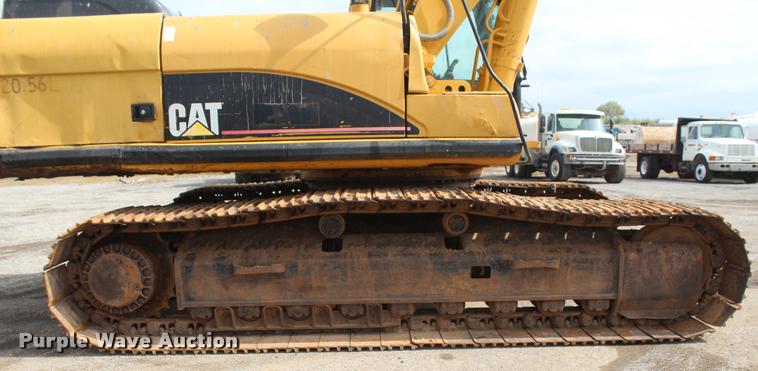 image for item L4854 2002 Caterpillar 330C L excavator