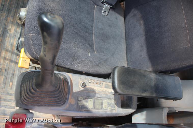 image for item L4855 2003 Komatsu PC160LC-7 excavator