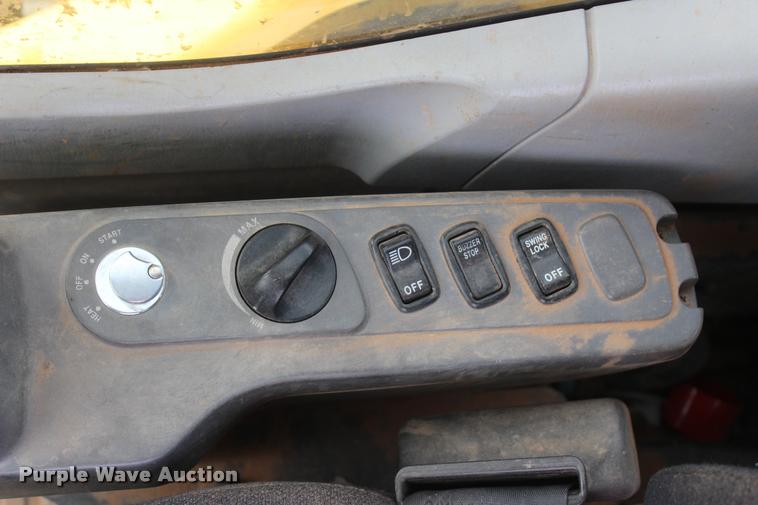 image for item L4855 2003 Komatsu PC160LC-7 excavator