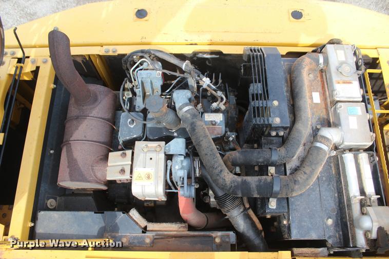image for item L4855 2003 Komatsu PC160LC-7 excavator