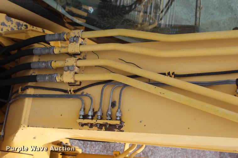 image for item L4855 2003 Komatsu PC160LC-7 excavator