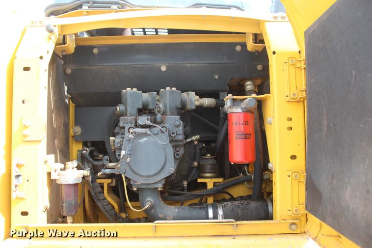image for item L4855 2003 Komatsu PC160LC-7 excavator